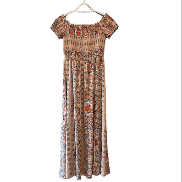 Women’s Boho Small Off-Shoulder Dress - Picture 11 of 16